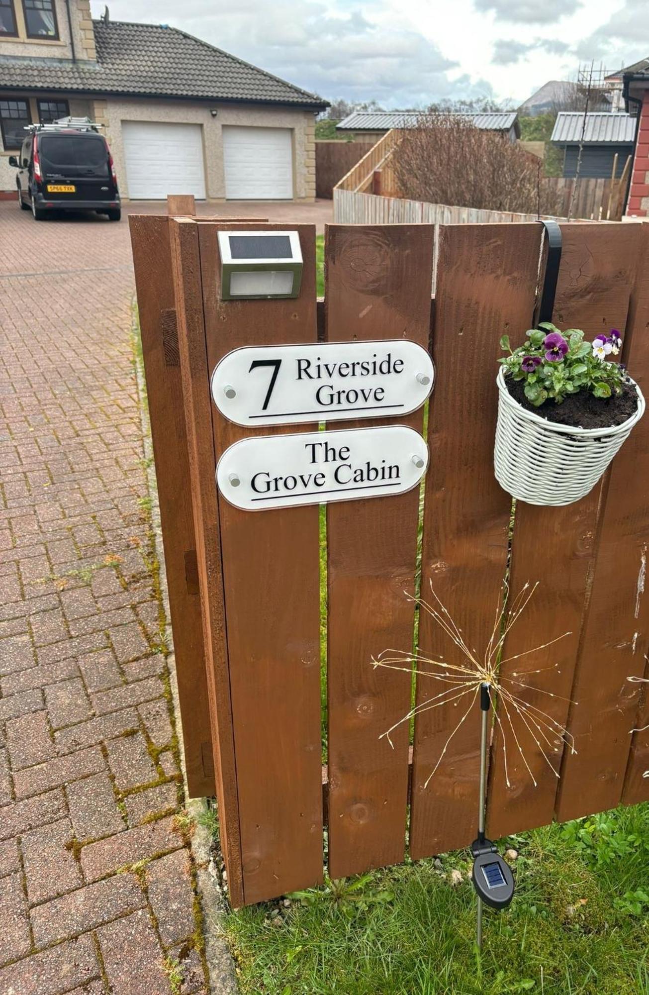 The Grove Cabin Fort William Exterior foto